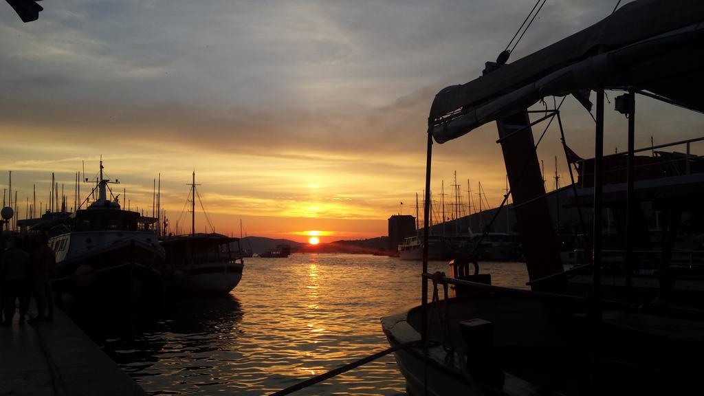 Apartment Trogir City ภายนอก รูปภาพ