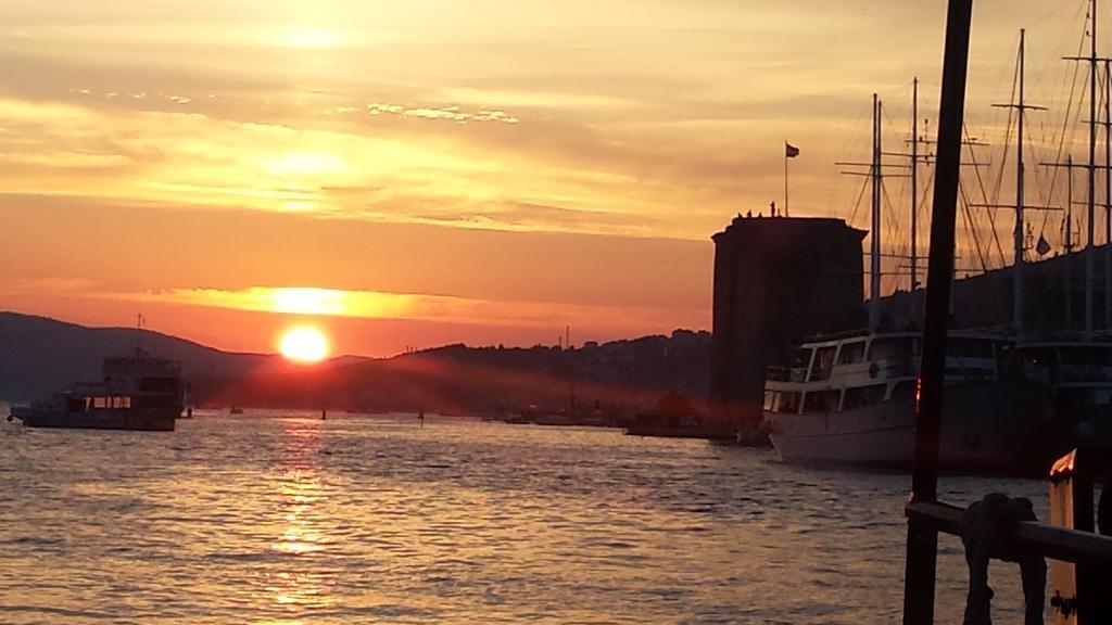 Apartment Trogir City ภายนอก รูปภาพ
